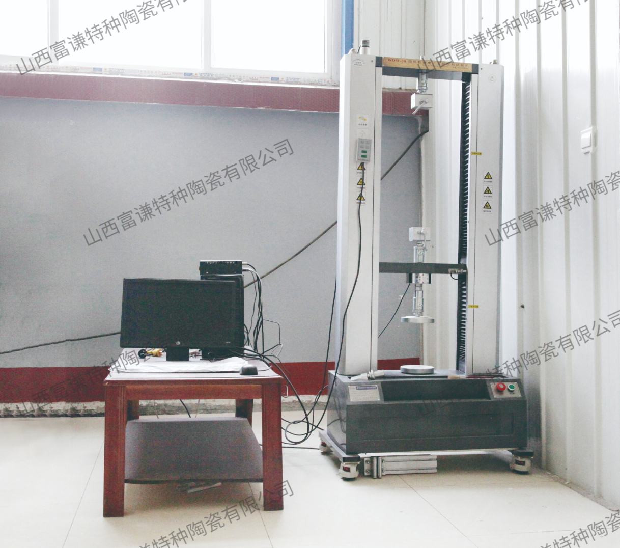 1637053032613633.jpg 萬能材料試驗(yàn)儀universal material tester.jpg